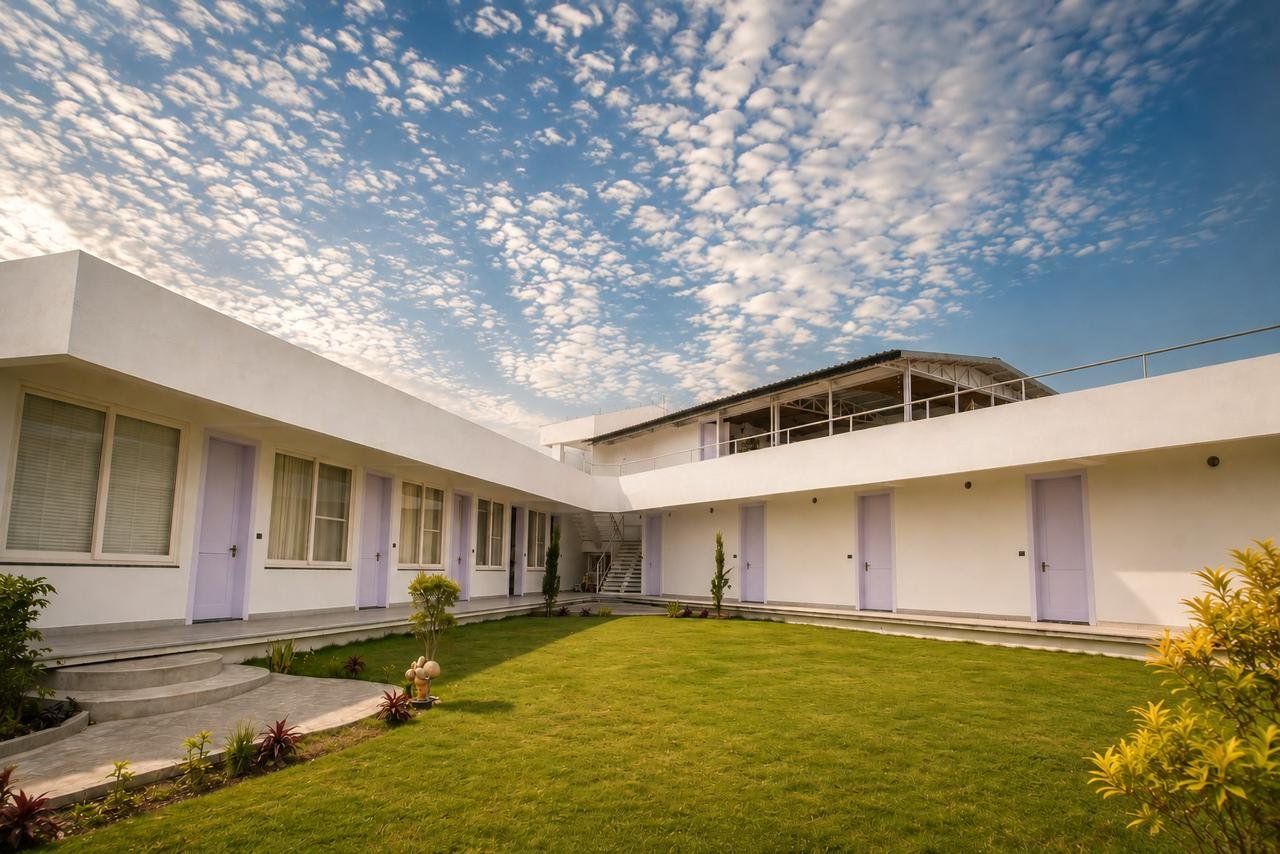 Yog School India Retreat